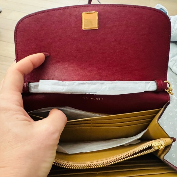 NWT TORY BURCH ROBINSON CHAIN WALLET - Picture 6 of 6